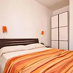 Cozy Flat In With Swimming Pool-beahost *