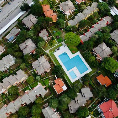 Cozy Flat In With Swimming Pool-beahost شقة بيبيوني