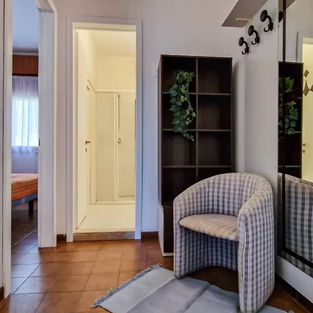 Apartamento Cozy Flat In With Swimming Pool-beahost