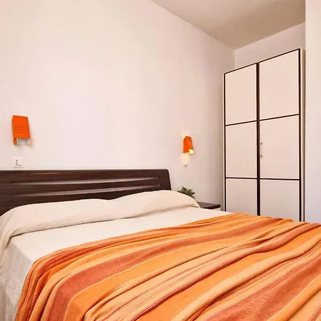 Cozy Flat In With Swimming Pool-beahost *