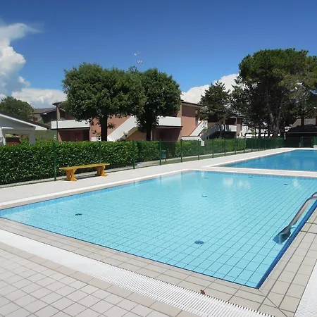 Cozy Flat In With Swimming Pool-beahost * Bibione