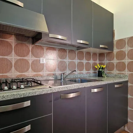 Cozy Flat In With Swimming Pool-beahost *