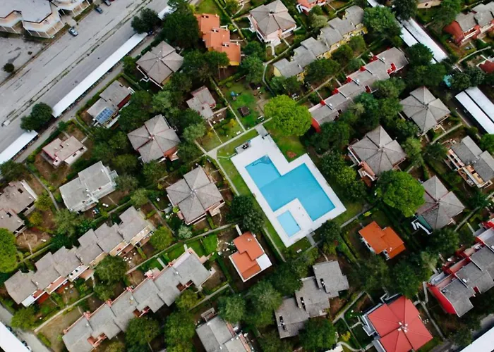 Cozy Flat In With Swimming Pool-beahost شقة بيبيوني